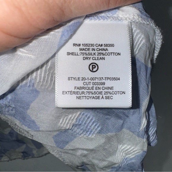 Joie Small Jamila Blouse In Eventide‎ Blue White Floral Silk Blend Blouse CP - Picture 4 of 7